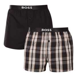 2PACK pánske trenky BOSS viacfarebné (50535781 003) XXL, trenírky.
Hľadáte spodnú bielizeň, ktorá v sebe spája eleganciu, maximálne pohodlie a prvotriednu kvalitu?
Prírodná bavlna pre maximálne pohodlie
Šortky sú vyrobené zo 100 % bavlny, ktorá je mäkká, priedušná a príjemná na dotyk.
Štýlový dizajn a pohodlný strih
Šortky BOSS majú klasický voľný strih pre maximálnu voľnosť pohybu a pohodlie.
Prečo si šortky BOSS zamilujete?

100% bavlna pre skvelé pohodlie: Prírodný, priedušný materiál.
Voľný strih pre maximálne pohodlie: Ideálne na bežné nosenie a relaxáciu.
Štýlový dizajn: Klasická farebná schéma pre nadčasový vzhľad.
Vytkávaná guma BOSS: Štýlový prvok dodáva luxusný vzhľad.

Spodnú bielizeň BOSS si obľúbia všetci štýloví muži.
Značka BOSS vznikla odčlenením od známeho výrobcu oblečenia Hugo Boss ako línia výrobkov pre mužov, ktorí majú radi kvalitné kúsky a nadčasový vzhľad.
Ako sa starať o šortky?

Pranie: Perte pri teplote maximálne 30 °C, aby ste zachovali mäkkosť materiálu.
Sušte: Môžete použiť sušičku, ale len na nižšiu teplotu.
Žehlenie: Šortky môžete žehliť pri strednej teplote.

Tip: Nájdenie obľúbenej spodnej bielizne môže byť beh na dlhé trate, preto chceme, aby vaše obľúbené kúsky dlho vydržali.