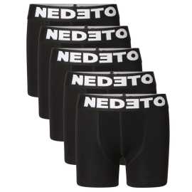 5PACK detské boxerky Nedeto čierné (5NBDC1) 9-11 let, trenky.
Detské boxerky od značky Nedeto, našej vlastnej značky, spájajú maximálny komfort, nadčasový vzhľad a spoľahlivú kvalitu.
Overený materiál pre každodenné pohodlie
Tieto boxerky sú vyrobené z osvedčenej zmesi bavlny a elastanu, vďaka čomu sú mäkké, priedušné a zároveň pružné.
Strih, ktorý sedí a neobmedzuje
Boxerky majú priliehavý strih s dlhšou nohavičkou, ktorá sa nevyhŕňa a zabezpečí pohodlie aj pri väčšom pohybe.
Kedy sa ti tieto boxerky budú hodiť najviac?
Detské boxerky Nedeto sú perfektné na:


každodenné nosenie do školy alebo škôlky,


športové aktivity (napr.


domáce pohodlie aj voľný čas vonku,


cesty, výlety a prespávačky u kamarátov.


Ako sa starať o detské boxerky Nedeto:

Pranie: Per boxerky naruby pri maximálnej teplote 30 °C.
Sušenie: Nesuš boxerky v sušičke.
Žehlenie: Žehlenie spravidla nie je potrebné.