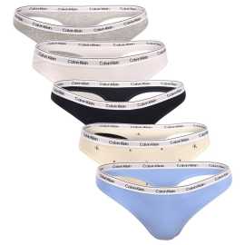 5PACK dámska tanga Calvin Klein viacfarebná (QD5221-3KW) XL.
Dodajte svojmu šatníku nádych luxusu a exkluzivity s dámskymi tangami Calvin Klein.
Prvotriedny materiál pre celodenné pohodlie
Tanga Calvin Klein sú vyrobené z kvalitnej zmesi bavlny a elastanu, ktorá ponúka mäkkosť, priedušnosť a celodenné pohodlie na pokožke.
Elegantný dizajn a praktický strih
Jednoduché línie zaručujú, že tangá Calvin Klein sa budú dokonale hodiť ku každému oblečeniu.
Prečo si zaobstarať tangá Calvin Klein?

Prvotriedny materiál pre maximálne pohodlie a dokonalé prispôsobenie.


Nadčasový dizajn s ikonickou tkanou gumou.


Skvelá voľba na každodenné nosenie, šport a špeciálne príležitosti.

Spodnú bielizeň Calvin Klein milujú ľudia na celom svete
Výnimočná spodná bielizeň Calvin Klein je jednou zo stálic módneho priemyslu.
Ako sa starať o tangá Calvin Klein
Na zachovanie kvality a pohodlia postupujte podľa týchto jednoduchých krokov:

Pranie: Perte pri maximálnej teplote 30 °C.


Sušenie: Tanga môžete sušiť v bubnovej sušičke na nízkom stupni alebo sušiť na vzduchu mimo dosahu priameho slnečného svetla, aby sa zachovala intenzívna čierna farba.


Žehlenie: Žehlenie nie je potrebné, čo vám ušetrí čas.

Tip: Hľadanie obľúbenej spodnej bielizne môže byť beh na dlhé trate, preto chceme, aby vám obľúbené kúsky dlho vydržali.