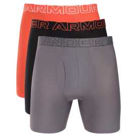 3PACK pánske boxerky Under Armour viacfarebné (1383884 690) 3XL, trenky.
Pripravte sa na maximálne pohodlie pri každom pohybe.
Funkčný materiál, ktorý vás udrží v suchu
Boxerky Under Armour sú vyrobené zo zmesi polyesteru a elastanu.
Moderný dizajn a pohodlný strih pre každú príležitosť
Boxerky Under Armour kombinujú štýlový dizajn a športový vzhľad.
Prečo vyskúšať boxerky Under Armour

Rýchloschnúci materiál, ktorý odvádza pot, ideálny pre šport.
Dlhšie nohavice a ergonomický strih pre dokonalé pohodlie.
Vyšívaná guma s logom Under Armour – štýl a funkčnosť v jednom.

Spodná bielizeň Under Armour pre aktívny životný štýl
Značku Under Armour založil bývalý americký futbalista Kevin Plank, ktorý nebol spokojný so svojím športovým oblečením, ktoré sa ľahko spotilo a rozhodne nevoňalo príjemne.
Ako sa starať o boxerky Under Armour
Aby vaše obľúbené boxerky zostali dlho v perfektnom stave, odporúčame dodržiavať tieto pokyny na údržbu.

Pranie: Práť pri 30 °C, ideálne naruby.
Sušenie: Nesušte v sušičke.
Žehlenie: Nežehlite.

 
Tip: Nájdenie správneho kusu spodnej bielizne, ktorý vám perfektne sedí, môže byť niekedy náročné.