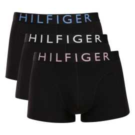 3PACK pánske boxerky Tommy Hilfiger čierné (UM0UM03886 0ST) L, trenky.
Doprajte si nadčasový štýl a špičkový komfort s pánskymi boxerkami od značky Tommy Hilfiger.
Prémiový materiál pre maximálne pohodlie
Boxerky Tommy Hilfiger sú vyrobené z jemnej, na dotyk veľmi príjemnej bavlny s prímesou umelého vlákna, ktorý im dodáva pružnosť a dlhú životnosť.
Ikonyický štýl a precízny strih
Boxerky majú dlhšie nohavičky, ktoré sa nevyhrávajú a poskytujú dostatočné zakrytie a komfort.
Prečo by vám boxerky Tommy Hilfiger nemali chýbať

Prémiová bavlna s elastanom: Mäkká, priedušná a pohodlná na celodenné nosenie.
Dlhšie nohavičky a vyšívaný guma: Stabilita, štýl a žiadne rolovanie.
Elegantný a nadčasový dizajn: Skvelé na každodenné aj špeciálne príležitosti.

Spodná bielizeň Tommy Hilfiger je zárukou najvyššej kvality
Značka Tommy Hilfiger sa stala ikonou amerického obliekania pred takmer 40 rokmi a jej farebnosť v odtieňoch modrej, červenej a bielej je rozpoznateľná na prvý pohľad.
Ako sa starať o boxerky Tommy Hilfiger

Pranie: Per na 30 °C.
Sušenie: Boxerky možno sušiť v sušičke pri nízkej teplote.
Žehlenie: V prípade potreby je možné ich žehliť na nižšiu teplotu.

Tip: Nájdenie ideálneho kúsku spodnej bielizne môže byť niekedy náročné.
