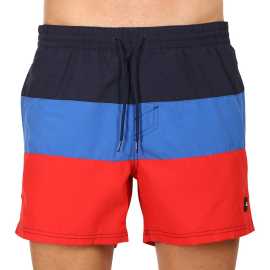 Moške kopalke O'neill večbarvne (N2800006-23017) XL.
Uživajte v poletni sezoni v polni meri z moškimi kopalkami O'Neill, ki združujejo sodoben videz, udobje in prijaznost do okolja.
Visokokakovosten, okolju prijazen material
Kopalke vsebujejo velik delež recikliranih materialov in funkcionalnih vlaken, kar zagotavlja trpežnost in hitro sušenje, hkrati pa pomaga zmanjšati ekološki odtis.
Udobno prileganje in funkcionalne podrobnosti
Kratke hlače imajo krajše noge, ki zagotavljajo dovolj svobode gibanja in se odlično prilegajo telesu.
Zakaj vam bodo kopalke O'Neill všeč

Okolju prijazen material: Velik delež recikliranih vlaken prispeva k zmanjšanju vpliva na okolje.
Hitro sušenje in trpežnost: Lahek in visokokakovosten material, ki odvaja vlago ter je odporen na klor in slano vodo.
Udoben kroj z nastavljivim pasom: Elastičen pas z vrvico zagotavlja popolno prileganje in maksimalno udobje med gibanjem.

Blagovna znamka O'Neill prinaša športni pridih v vašo garderobo
Blagovna znamka O'Neill ima svoje korenine pri surferjih, kar izdelkom daje ne le sodoben oblikovalski zamah, temveč predvsem natančno prileganje, ki zagotavlja največje udobje in svobodo gibanja.
Kako skrbeti za kopalke O'Neill?
Če želite čim dlje ohraniti kakovost in barvo kopalk, jih je treba pravilno vzdrževati:

Pralnica: Priporočamo pranje pri 30 °C z blagim pralnim sredstvom, ki ne vsebuje agresivnih kemikalij.
Sušenje: Ne priporočamo sušenja kopalk v sušilnem stroju - najbolje je, da jih pustite, da se posušijo na zraku, saj tako ohranijo svojo elastičnost in obliko.
Likanje: Kopalk ni treba likati, saj se material naravno zravna sam.

Nasvet: Izbira kopalk, ki se vam popolnoma prilegajo in poudarjajo vaš slog, je lahko dolgotrajna.