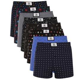 8PACK pánske trenky Nedeto viacfarebné (8NTV01) L, trenírky. Populárne trenky Nedeto na každodenné nosenie
Zabezpečte si celodenné pohodlie s pánskymi trenky Nedeto. Tieto trenky sú navrhnuté tak, aby vám poskytovali maximálne pohodlie a voľnosť pohybu pri každej príležitosti – či už čelíte dlhému dňu v práci, relaxujete doma alebo zdolávate náročnú horskú túru. Jednoduchý dizajn v kombinácii s vysokokvalitným materiálom vás nesklame.
Vysokokvalitný materiál na celodenné nosenie
Trenky Nedeto sú vyrobené z kombinácie bavlny a elastanu, čo zaručuje ich výnimočnú mäkkosť a priedušnosť. Bavlna je ideálny materiál na každodenné nosenie vďaka svojej schopnosti odvádzať vlhkosť a poskytovať maximálny komfort aj pri dlhodobom nosení, zatiaľ čo elastan dodáva materiálu mäkkosť a nedráždi citlivú pokožku.
Praktický dizajn pre všetkých moderných mužov
Trenky Nedeto majú voľnejší strih, ktorý vám poskytuje maximálnu voľnosť pohybu. Širší klasický elastický pás sa prispôsobí vášmu telu a zaručuje, že trenky perfektne sedia bez nepríjemného zarezávania. Sú skvelou voľbou nielen pre voľnočasové aktivity, ale aj na celodenné nosenie. Jednoduchý vzhľad s dôrazom na funkčnosť a kvalitu je skvelou voľbou pre všetkých praktických mužov.
Prečo by ste mali vyskúšať trenky Nedeto

Voľný strih: Ideálny pre pohodlné celodenné nosenie bez pocitu obmedzenia.


Klasický elastický: Silný a pohodlný elastický pás, ktorý drží trenky na mieste bez zarezávania.


Skvelý pomer ceny a kvality: Získate niekoľko kusov kvalitného spodného prádla za nízku cenu.

Česká značka Nedeto sa zameriava na kvalitu
Všetci nosíme spodnú bielizeň Nedeto, pretože ju vyrábame sami. Nedeto je naša súkromná značka, kde kladieme dôraz na vysokokvalitné materiály a bezchybné spracovanie, aby naši zákazníci mohli mať kvalitnú spodnú bielizeň za skvelú cenu. Boxerky sú vyrobené v Turecku.
Ako sa starať o boxerky Nedeto, aby vám vydržali čo najdlhšie
Aby vám vaše nové obľúbené trenky Nedeto vydržali čo najdlhšie, odporúčame dodržiavať niekoľko jednoduchých pravidiel.

Pranie: Boxerky môžete bez obáv prať v práčke na 30 °C.


Žehlenie: Boxerky Nedeto sa dajú aj žehliť – odporúčame strednú teplotu a žehlenie na rubovej strane.


Sušenie: Nie sú vhodné na sušenie v sušičke.

Tip: Staňte sa odborníkom na starostlivosť o spodnú bielizeň vďaka tipom v našom článku a doprajte svojim obľúbeným kúskom starostlivosť, akú si zaslúžia.