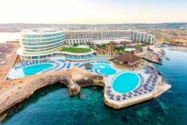 Malta Mellieha Ramla Bay 5 dňový pobyt Polpenzia Letecky Letisko: Bratislava December 2026 (19/12/26-23/12/26)