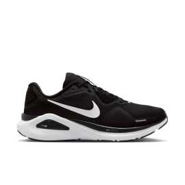 Nike Structure 26 Mens Road Running Shoes 47. Pevný krok. Mäkké pristátie. Každý deň Nike Structure 26 je stabilná bežecká obuv, ktorá vám dodá istotu pri každom kroku - či už beháte krátke vzdialenosti alebo trénujete na maratón. Nová pena ReactX vás podporí pri odraze, zatiaľ čo prepracovaný zvršok tlmí chodidlo tam, kde to potrebuje. K tomu pridajte ľahké odpruženie, pevnú podrážku a podporu pod oblúkom. Obuv, ktorá s vami udrží krok. Výhody ▪ Medzipodrážka ReactX - ľahké a citlivé odpruženie s vylepšenou návratnosťou energie.▪ Vylepšená stabilita - podpora pod klenbou a pätou pre istý došľap.▪ Priedušný zvršok s polstrovaným golierom - pohodlie a fixácia bez zbytočného tlaku.▪ Odolná podrážka s vysokou trakciou - skvelá priľnavosť na ceste aj v daždi.  istotou - Nike Structure 26 vás podrží pri každom kroku.Vrch - textília a syntetika  Ponúka výhodný pomer priedušnosti a odolnosti. Textília je dobre priedušná, ale zároveň ponúka zvýšenú odolnosť proti oderu a vplyvom. Je navyše na strategických miestach spevnená syntetickými prekryvmi, ktoré topánku spevňujú, robia ju odolnejšou a chránia tvoje nohy.MedzipodrážkaReact X. Pena je navrhnutá pre maximálny výkon a s ohľadom na planétu. V porovnaní s pôvodnou penou React znižuje uhlíkovú stopu medzipodrážky o neuveriteľných 43 % vďaka efektívnejšiemu výrobnému procesu. Je to výsledok podrobného hodnotenia odborníkov zo spoločností PRé Sustainability B.V. a Intertek China, ktorí skúmali vplyv výroby od začiatku až po hotový výrobok. A čo je na tom najlepšie? Pena ReactX vám poskytne skvelý výkon bez toho, aby ste obetovali pohodlie - takže vaše nohy budú spokojné a rovnako aj planéta.Podrážka - guma  S gumovou podrážkou sa proste nedá nič pokaziť. Dlho vydrží, ľahko sa čistí a má skvelú trakciu.TECHNOLÓGIEReactX je materiál, ktorý sa používa na výrobu strednej časti topánok, teda tej podrážky, na ktorú došľapuješ. Oproti staršiemu Reactu je ReactX ešte lepší, pretože dokáže viac vrátiť energiu z každého kroku. A to sa hodí, či už si vrcholový športovec alebo len