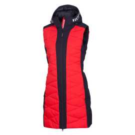 NORTHFINDER Women West Long Betty S. NORTHFINDER WOMEN WEST LONG BETTY - štýlové brnenie proti chladu Zima? Vetru? Dažďu? Nevadí. S Northfinder Long Betty ste pripravená na všetko - a navyše pri tom vyzeráte skvele. Táto dlhá dámska zateplená vesta spája funkčnosť outdoorového oblečenia s trendovým mestským štýlom.  Vďaka 2-vrstvovému membránovému materiálu (10 000 mm / 10 000 g/m²/24h) vás spoľahlivo ochráni pred nepriazňou počasia bez toho, aby vás zbytočne dusila. Navyše ekologická WR (bez PFC) vodoodpudivá úprava udrží kvapky vody tam, kam patria - mimo vás.  Pohodlie dopĺňa pevná kapucňa, predĺžený strih, ktorý krásne zahreje váš chrbát, a vrecká na zips, do ktorých si môžete schovať ruky alebo drobnosti. Jednoducho štýl a funkčnosť v jednom.  Výhody  Odolná voči vetru a vode - vďaka membráne 10K/10K. Ekologická úprava WR (bez PFC) - šetrnák životnému prostrediu. Trendy dlhý strih - vyzerá skvele a udrží vás v teple. Zateplená a priedušná - ideálna do mesta a na výlety. Praktické detaily - kapucňa, vrecká, pohodlie bez kompromisov.   Northfinder Long Betty - keď chcete zostať v teple, suchu a štýle.