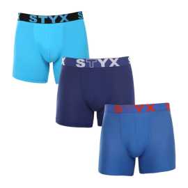 3PACK pánske boxerky Styx long športová guma viacfarebné (3U96789) M, trenky. Pohodlie bez kompromisov v boxerkách od českej značky Styx
Doprajte si pohodlie, ktoré vydrží celý deň, s pánskymi boxerkami Styx. Tieto pánske boxerky s predĺženými nohavicami a športovou gumou sú ideálnou voľbou na každodenné nosenie a výnimočný športový výkon. Navyše sa môžete spoľahnúť na tradičnú českú kvalitu, ktorá vás nikdy nesklame.
Kvalitný materiál pre maximálne pohodlie
Boxerky sú vyrobené z prvotriednej zmesi bavlny a umelých vlákien. Bavlna je priedušná a jemná k pokožke, zatiaľ čo modal dodáva materiálu hodvábnu jemnosť a odolnosť voči opotrebovaniu. Vďaka elastanu sa boxerky prispôsobia vášmu telu a zabezpečia úplnú voľnosť pohybu bez akýchkoľvek obmedzení. Táto kombinácia materiálov zabezpečuje dokonalú rovnováhu medzi pohodlím, funkčnosťou a odolnosťou.
Praktický dizajn a česká precíznosť
Boxerky Styx majú predĺžené nohavičky, ktoré poskytujú dodatočnú oporu a zabraňujú odieraniu stehien, čo oceníte pri športe a dlhom sedení v kancelárii alebo v aute. Športový elastický pás s logom Styx drží boxerky na svojom mieste, netlačí a dodáva im moderný vzhľad. Klasické farebné prevedenie dodá vášmu šatníku nadčasovú eleganciu a svieži štýl.
Prečo si vybrať boxerky Styx

Česká kvalita: Navrhnuté a vyrobené v Českej republike, čo zaručuje najvyššiu kvalitu spracovania.
Prémiové materiály: Kombinácia bavlny, modalu a elastanu pre maximálne pohodlie.
Univerzálny dizajn: Predĺžené nohavice a štýlové športové elastické nohavice na každú príležitosť.

Spodná bielizeň Styx je jednou z najobľúbenejších
Česká značka Styx je medzi zákazníkmi známa najmä vďaka svojej spodnej bielizni s neotrelými vzormi vo výrazných farbách. Hlavným dôvodom obľúbenosti značky sú však jej pohodlné materiály a skvelé strihy, ktoré sme vyskúšali na vlastnej koži. Značka Styx patrí medzi naše privátne značky a za kvalitu našich výrobkov dáme ruku do ohňa.
Ako sa mám starať o svoje boxerky Styx?

Pranie: Per je na 30 °C s jemným pracím prostriedkom, aby materiál zostal hebký a príjemný.
Sušenie: Sušička sa neodporúča, boxerky sušte voľne na vzduchu, aby si zachovali svoj tvar.
Žehlenie: V prípade potreby žehlite pri nízkej teplote, aby si materiál zachoval svoju mäkkosť.

Tip: Staňte sa expertom na údržbu spodnej bielizne vďaka tipom v našom článku a doprajte svojim obľúbeným kúskom starostlivosť, ktorú si zaslúžia.