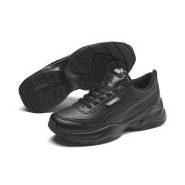 Puma Cilia Mode 40,5. Puma Cilia Mode: Retro štýl z 90. rokov s maximálnym pohodlímRoztomilé a hravé, tieto elegantné tenisky od Puma prinášajú poriadnu dávku 90. rokov. Vďaka vložke SoftFoam+ pre maximálne pohodlie a čistému, krátkemu strihu zvršku pre ženský vzhľad budeš vyzerať tak skvele, ako sa budeš cítiť – každý krok bude zážitkom.VýhodyVložka SoftFoam+ pre celodenné pohodlie.Čistý a elegantný strih pre ženský štýl.Retro dizajn inšpirovaný 90. rokmi.Ľahký materiál pre maximálny komfort.Štýlové a univerzálne, hodí sa k akémukoľvek outfitu.Odporúčame Puma Cilia Mode všetkým, ktorí hľadajú tenisky, ktoré nielen skvele vyzerajú, ale zároveň poskytujú maximálne pohodlie počas každého kroku.Vrch - koža  Kožené vrchy nemajú konkurenciu, čo sa prispôsobivosti týka. Po pár noseniach ti bude pripadať, že boli stvorené priamo pre teba. Trošku sa navyše roztiahnu a spohodlnia, takže sa neboj, pokiaľ ti najskôr pripadajú trochu tesnejšie a tvrdšie. Koža je navyše skvelá v odolnosti a dobre sa udržuje.Medzipodošva - EVA  Základná technológia používaná u väčšiny modelov tenisiek, ktorá sa vyznačuje dobrou tlmivosťou a responzivitou. Čo sa týchto dvoch vlastností týka, existujú lepšie technológie s väčším tlmením a návratom energie. EVA (alebo tiež Ethylenvinylacetát) je ale oproti nim cenovo dostupnejšia a často vhodnejšia. Nie vždy totiž potrebuješ tú najmäkšiu topánku.Podrážka - guma  S gumovou podrážkou sa proste nedá nič pokaziť. Dlho vydrží, ľahko sa čistí a má skvelú trakciu.Tip: Aby ti topánky vydržali čo najdlhšie krásne a čisté, odporúčame sa o ne starať ako o bábätko. Pomôžu ti v tom výrobky na čistenie obuvi => vyskúšaj!