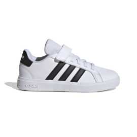 adidas Grand Court 2.0 Shoes Kids 33,5. Klasika pre malých zberateľovAj malé deti môžu patriť medzi nadšených zberateľov tenisiek. Tieto detské topánky adidas Grand Court budú ich prvým veľkým úlovkom. Odolná a pružná gumová podrážka im poskytne potrebnú oporu pri všetkých hrách. Tieto klasické tenisky sa v botníku nikdy dlho neohrejú. Vďaka naťahovacím elastickým šnúrkam a členkovému pásiku na suchý zips sa totiž ľahko prezúvajú.Odolná a pružná gumová podrážka: Poskytuje potrebnú oporu a stabilitu pri všetkých hrách.Jednoduché prezúvanie: Naťahovacie elastické šnúrky a členkový pásik na suchý zips umožňujú rýchle a jednoduché obúvanie a vyzúvanie.Klasický dizajn: Tieto tenisky sa stanú obľúbeným kúskom každého malého zberateľa.Ekologická voľba: Zvršok je vyrobený z rady recyklovaných materiálov a obsahuje najmenej 50 % recyklovanej priadze, čo prispieva k ochrane životného prostredia.Nová generácia klasického modelu vyrobená čiastočne z recyklovaných materiálov. Doprajte svojim deťom pohodlie a štýl s týmito adidas Grand Court teniskami, ktoré sú nielen odolné, ale aj šetrné k prírode.Podrážka - guma  S gumovou podrážkou sa proste nedá nič pokaziť. Dlho vydrží, ľahko sa čistí a má skvelú trakciu.