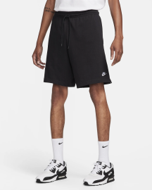 Nike Club S. Ležérny štýl a pohodlie na každý deň S pánskymi pletenými šortkami Nike Club získate dokonalý kúsok na teplé dni plné cvičenia a oddychu. Mäkký bavlnený materiál poskytuje maximálne pohodlie, zatiaľ čo elastický pás so šnúrkou na stiahnutie zaručuje dokonalé prispôsobenie. Uvoľnený strih nad kolenami vám poskytne voľnosť pohybu a vyšité logo Nike Futura dodáva šortkám štýlový športový detail. Výhody  Mäkký materiál: ľahký bavlnený úplet pre celodenné pohodlie. Elastický pás: nastaviteľný pás so šnúrkou na stiahnutie pre dokonalé prispôsobenie. Uvoľnený strih: ležérny štýl s voľnosťou pohybu. Štýlový detail: vyšité logo Nike Futura pre športový vzhľad.   S pánskymi pletenými šortkami Nike Club budete pripravení užiť si deň v maximálnom pohodlí a štýle!