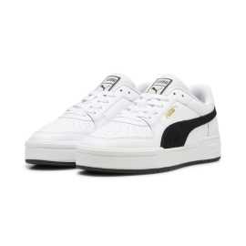 Puma CA Pro Suede FS 42. PUMA CA: Ikonický štýl pre moderný streetwearPUMA CA Pro staví na ikonickom vzhľade pôvodnej PUMA California z 80. rokov, ale s moderným twistom. Pripomína staré dobré časy s perforáciou na špičke, ktorá odkazuje na pôvodný dizajn. Zároveň však prináša nové prvky, vďaka ktorým vyzerá sviežo a štýlovo. S koženým svrchným materiálom a semišovým pruhom je to bota, ktorá skvele vyzerá a ešte lepšie sa nosí.Výhody:Retro prvky: Perforácia na špičke inšpirovaná pôvodným modelom.Kombinácia materiálov: Kožený svrchný materiál a semišový pruh pre moderný, ale štýlový vzhľad.Klasický a moderný dizajn: Spojenie pôvodného dizajnu s modernými prvkami.Univerzálny štýl: Skvele sa hodí ku akémukoľvek outfitu – od streetwearu po ležérny vzhľad.Pohodlie na každom kroku: Kvalitné materiály zabezpečia pohodlie aj pri celodennom nosení.Vrch - koža  Kožené vrchy nemajú konkurenciu, čo sa prispôsobivosti týka. Po pár noseniach ti bude pripadať, že boli stvorené priamo pre teba. Trošku sa navyše roztiahnu a spohodlnia, takže sa neboj, pokiaľ ti najskôr pripadajú trochu tesnejšie a tvrdšie. Koža je navyše skvelá v odolnosti a dobre sa udržuje.Medzipodrážka  Penová medzipodrážka je ako vankúš pre vaše nohy - mäkká, pružná a pripravená tlmiť akýkoľvek náraz. Vďaka nej sa budete cítiť, akoby ste bežali na obláčiku, aj keď asfalt pod nohami nie je práve najjemnejší. Navyše vracia energiu, takže vás pri každom kroku trochu nakopne vpred!Podrážka - guma  S gumovou podrážkou sa proste nedá nič pokaziť. Dlho vydrží, ľahko sa čistí a má skvelú trakciu.