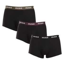 3PACK pánske boxerky HUGO čierné (50517878 988) XL, trenky.
Stavte na nadčasovú eleganciu a špičkový komfort s pánskymi boxerkami HUGO.
Materiál, ktorý vám dokonale padne
Kombinácia vysokokvalitnej bavlny s prímesou elastanu zaručuje optimálnu kombináciu pohodlia a pružnosti.
Štýl, ktorý hovorí sám za seba
Striedma farebnosť je vhodná pre všetkých mužov, ktorí nemajú radi módne výstrelky.
Prečo si zamilujete boxerky HUGO

Prvotriedny materiál v kombinácii bavlny a elastanu.
Elegantný dizajn v klasických farbách.
Kratšie nohavičky pre väčšie pohodlie.

Spodná bielizeň Hugo pre milovníkov pohodlia a luxusu
Značka spodnej bielizne Hugo patrí do rodiny odevov Hugo Boss a vyniká kvalitnými materiálmi a precíznym spracovaním.
Ako sa starať o boxerky HUGO
Aby vaše obľúbené boxerky dlho vydržali, odporúčame dodržiavať tieto tipy.

Pranie: Per je pri teplote 40 °C.
Sušenie: Boxerky môžeš sušiť v sušičke na šetrný program.
Žehlenie: Pokiaľ je potrebné, žehli ich naruby pri nižšej teplote.

Tip: Staňte sa expertom na údržbu spodnej bielizne vďaka radám v našom článku a doprajte svojim obľúbeným kúskom starostlivosť, ktorú si zaslúžia.