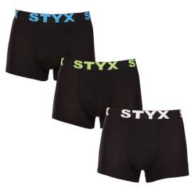 3PACK Herren Klassische Boxershorts Styx sportlicher Gummizug Übergröße mehrfarbig (R9606162) 4XL.
Gönnen Sie sich Komfort für den ganzen Tag mit den Styx Boxershorts für Männer in einer klassischen Farbgebung.
Hochwertiges Material für maximalen Komfort
Die Boxershorts sind aus einer hochwertigen Mischung aus Baumwolle und Kunstfasern gefertigt.
Praktisches Design und tschechische Präzision
Styx Boxershorts haben kürzere Beine, die nirgends einrollen und Ihnen maximale Bewegungsfreiheit bieten.
Warum Styx Boxershorts wählen

Tschechische Qualität: Entworfen und hergestellt in der Tschechischen Republik, was eine hohe Qualität der Verarbeitung garantiert.
Hochwertige Materialien: Kombination aus Baumwolle, Modal und Elastan für maximalen Komfort.
Universelles Design: Kürzere Beine und modisch-sportlicher Gummizug für jede Gelegenheit.

Styx-Unterwäsche ist eine der beliebtesten
Die tschechische Marke Styx ist bei den Kunden vor allem für ihre Shorts mit neuartigen Mustern in kräftigen Farben bekannt.
Wie pflege ich meine Styx-Boxershorts richtig?

Wäscherei: Bei 30°C mit einem milden Waschmittel waschen, damit das Material weich und bequem bleibt.
Trocknen: Es wird nicht empfohlen, Boxershorts im Wäschetrockner zu trocknen, sondern an der Luft zu trocknen, damit sie ihre Form behalten.
Bügeln: Falls erforderlich, bügeln Sie bei niedriger Temperatur, um die Weichheit des Materials zu erhalten.

Tip: Werden Sie ein Experte für die Pflege von Unterwäsche mit den Ratschlägen in unserem Artikel und geben Sie Ihren Lieblingsstücken die Pflege, die sie verdienen.
