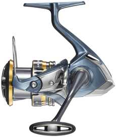 Shimano navijak ultegra c2500 hgfc.
 Kombinácia Hagan Gear, MicroModule II, X-Ship a Silent Drive zaisťuje ten najlepší navíjací výkon, dokonca aj pod tlakom, s pozoruhodnou hladkosťou, ktorá zvyšuje zážitok z rybolovu.
 Technológia X-Protect zabraňuje prenikaniu vody do pohyblivých častí vlasca a spojky, predlžuje životnosť a zaisťuje bezpečný výkon.
 Pokiaľ ide o hádzanie na diaľku, konštrukcia cievky s dlhým zdvihom a cievka AR-C umožňuje, aby šnúra počas nahadzovania voľnejšie prebiehala, a pridanie tela CI4 + znižuje celkovú hmotnosť a znižuje únavu pri dlhodobom rybolove.
 • Materiál tela XT-8 • Hmotnosť: 225g • Prevodový pomer: 6,0: 1 • Počet ložísk: 5 + 1 • Brzdná sila: 9kg • Kapacita cievky: 0,18mm-290m / 0,20 mm-240m / 0,25mm-160m