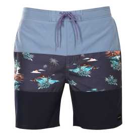 Bañador de hombre Rip Curl multicolor (04BMBO-49) XL.
Si buscas bañadores cómodos, funcionales y con estilo, ¡los bañadores cortos para hombre Rip Curl son la elección correcta!
Material ligero y flexible para el máximo confort
El bañador está confeccionado con fibras artificiales de alta calidad, lo que le confiere ligereza, flexibilidad y propiedades de secado rápido.
Gran ajuste y detalles prácticos
El corte deportivo de este bañador garantiza una perfecta libertad de movimientos, para que te sientas cómoda en cualquier actividad.
Por qué los bañadores Rip Curl no deberían faltar en tu armario

Material flexible y de secado rápido: Fibras sintéticas de alta calidad para mayor comodidad y libertad de movimientos.
Corte deportivo y cintura elástica: Se ajusta perfectamente y se mantiene en su sitio incluso durante el movimiento activo.
Durabilidad y funcionalidad: Ideal para deportes, actividades acuáticas y para llevar a diario en verano.

Rip Curl ofrece ropa interior para hombres activos
La marca australiana Rip Curl se ha centrado en la producción de bañadores y, en concreto, de bañadores y bañadores cortos para hombre desde los años setenta.
¿Cómo cuidar los bañadores Rip Curl?
Para mantener tu bañador en buen estado el mayor tiempo posible, te recomendamos:

Lavandería: Lavar a 30°C con un detergente suave para proteger la elasticidad del material.
Secado: No apto para la secadora, mejor dejar secar al aire.
Planchado: No planchar, el material es resistente a las arrugas.

Consejo: Elegir un bañador que te quede bien y realce tu estilo puede ser un largo camino.