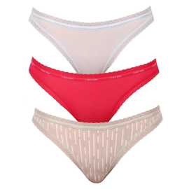 3PACK dámske nohavičky Calvin Klein viacfarebné (QD3804E-6VW) L.
Ste milovníkom kvalitných materiálov a chcete si dopriať dámske pohodlné spodné prádlo?
 
Tieto dámske nohavičky sú jedny z najpredávanejších na našom e-shope a nie je divu - sú moderné, dizajnové, výborne sedie a naviac majú skvelú cenu.
Čo sa týka prania - poďme sa dohodnúť, že ich budete prať len na 30°C a nebudete ich sušiť v sušičke na nízku teplotu, inak by sa mohlo stať, že už nebude možné ich nosiť - viac sa dozviete nižšie v klasických informáciách o produkte.