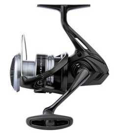 Shimano navijak aero bb c3000.
 Tento rad navijakov je k dispozícii v troch veľkostiach (3000, 4000 a 5000), aby pokryl väčšinu situácií pri love na plávanú, a je ideálny pre lov väčších rýb, ako sú kapre a pleskáče, na ľahký až ťažký feeder.
 Ďalšie vlastnosti, ktoré vynikajú, sú cievka AR-C vyrobená z hliníka kovaného za studena pre lepšie nahadzovanie a vedenie vlasca, plus kľučka, ktorá sa skrutkuje priamo do hlavného prevodu pre priamosť „bez vôle“.