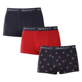 3PACK Herren Klassische Boxershorts Gant mehrfarbig (902443023-433) M.
Setzen Sie auf Komfort und einen zeitlosen Look mit den Herren-Boxershorts von GANT in einer zeitlosen Farbkombination.
Hochwertiges Material für täglichen Komfort
Die Boxershorts sind aus einer hochwertigen Baumwoll-Elastan-Mischung gefertigt.
Modernes Design für die Arbeit und das Date am Abend
Das schlichte Design wird durch einen Bund mit dem GANT-Logo ergänzt, der weich ist und nicht drückt.
Warum Sie unbedingt GANT Boxershorts ausprobieren sollten

Hochwertiges Material und bequeme Passform: Weiche Baumwolle mit Elastan sorgt für Komfort und eine gute Passform.
Elegantes, minimalistisches Design: Das klassische Farbschema und der Logogummi wirken elegant und modern.
Vielseitig einsetzbar: Ideal für Alltag, Arbeit, Sport und Freizeit.

GANT Unterwäsche für stilvolle Männer
Seit 1949 ist die Marke GANT ein Synonym für präzise Verarbeitung und hochwertige Materialien.
Pflegehinweise für GANT Herren-Boxershorts
Damit Ihre Wäsche lange in gutem Zustand bleibt, empfehlen wir die folgenden Tipps.

Waschen: Der Stift hat eine Höchsttemperatur von 40 °C.
Trocknen: Sie können Ihre Boxershorts im Wäschetrockner trocknen - wir empfehlen, das Schonprogramm auf eine niedrigere Temperatur einzustellen.
Bügeln: Falls erforderlich, können Sie sie bei niedriger Temperatur bügeln, am besten von innen nach außen.

Tip: Es kann schwierig sein, die richtige Unterwäsche zu finden, die perfekt sitzt.