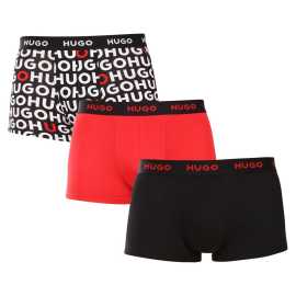 3PACK pánske boxerky HUGO viacfarebné (50532550 963) XL, trenky.
Stavte na nadčasovú eleganciu a špičkový komfort s pánskymi boxerkami HUGO.
Materiál, ktorý vám dokonale padne
Kombinácia vysokokvalitnej bavlny s prímesou elastanu zaručuje optimálnu kombináciu pohodlia a pružnosti.
Štýl, ktorý hovorí sám za seba
Striedma farebnosť je vhodná pre všetkých mužov, ktorí nemajú radi módne výstrelky.
Prečo si zamilujete boxerky HUGO

Prvotriedny materiál v kombinácii bavlny a elastanu.
Elegantný dizajn v klasických farbách.
Kratšie nohavičky pre väčšie pohodlie.

Spodná bielizeň Hugo pre milovníkov pohodlia a luxusu
Značka spodnej bielizne Hugo patrí do rodiny odevov Hugo Boss a vyniká kvalitnými materiálmi a precíznym spracovaním.
Ako sa starať o boxerky HUGO
Aby vaše obľúbené boxerky dlho vydržali, odporúčame dodržiavať tieto tipy.

Pranie: Per je pri teplote 40 °C.
Sušenie: Boxerky môžeš sušiť v sušičke na šetrný program.
Žehlenie: Pokiaľ je potrebné, žehli ich naruby pri nižšej teplote.

Tip: Staňte sa expertom na údržbu spodnej bielizne vďaka radám v našom článku a doprajte svojim obľúbeným kúskom starostlivosť, ktorú si zaslúžia.