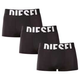 3PACK Herren Klassische Boxershorts Diesel schwarz (A17743-0DCBL-E4101) XL.
Genießen Sie maximalen Komfort und selbstbewussten Stil mit diesen Herren-Boxershorts von Diesel.
Angenehmes Material für ganztägigen Komfort
Die Diesel Boxershorts bestehen aus einer Mischung aus Baumwolle und Elastan, die für ein angenehmes Tragegefühl, hervorragende Atmungsaktivität und optimale Elastizität sorgt.
Elegantes Aussehen und zeitloses Design
Der gut sitzende Gummizug hält die Boxershorts genau dort, wo sie sein sollen, sie sitzen nicht hoch und schneiden nirgends ein.
Warum Sie Diesel Boxershorts ausprobieren sollten

Luxuriöser Komfort dank der längeren Beine: Sie sind ideal für das ganztägige Tragen und bieten mehr Halt und weniger Reibung.
Hochwertiges Material: Es bietet Weichheit, Atmungsaktivität und Flexibilität, die sich ohne Einschränkung an Ihren Körper anpasst.
Zeitloses Design mit ikonischem Logo: Der markante, gewebte Gummizug verleiht dem Boxerslip Stil und sorgt dafür, dass er perfekt an seinem Platz bleibt.

Diesel-Unterwäsche für alle, die das Beste für sich wollen
Die ikonische Bekleidungs- und Unterwäschemarke Diesel wird Sie mit ihrem schlichten Stil mit originellen Elementen begeistern.
Pflege von Diesel Boxershorts
Damit Ihre Lieblingsunterwäsche lange hält, empfehlen wir Ihnen, diese Tipps zu befolgen.

Waschen: Wir empfehlen das Waschen bei 30 °C.
Trocknen: Diese Boxershorts sind nicht für den Wäschetrockner geeignet.
Bügeln: Boxershorts können auf einer niedrigen Stufe gebügelt werden, die für Baumwolle geeignet ist.

Tip: Es kann schwierig sein, die richtige Unterwäsche zu finden, die perfekt sitzt.