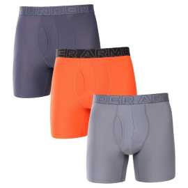 3PACK pánske boxerky Under Armour viacfarebné (1383884 847) M, trenky.
Pripravte sa na maximálne pohodlie pri každom pohybe.
Funkčný materiál, ktorý vás udrží v suchu
Boxerky Under Armour sú vyrobené zo zmesi polyesteru a elastanu.
Moderný dizajn a pohodlný strih pre každú príležitosť
Boxerky Under Armour kombinujú štýlový dizajn a športový vzhľad.
Prečo vyskúšať boxerky Under Armour

Rýchloschnúci materiál, ktorý odvádza pot, ideálny pre šport.
Dlhšie nohavice a ergonomický strih pre dokonalé pohodlie.
Vyšívaná guma s logom Under Armour – štýl a funkčnosť v jednom.

Spodná bielizeň Under Armour pre aktívny životný štýl
Značku Under Armour založil bývalý americký futbalista Kevin Plank, ktorý nebol spokojný so svojím športovým oblečením, ktoré sa ľahko spotilo a rozhodne nevoňalo príjemne.
Ako sa starať o boxerky Under Armour
Aby vaše obľúbené boxerky zostali dlho v perfektnom stave, odporúčame dodržiavať tieto pokyny na údržbu.

Pranie: Práť pri 30 °C, ideálne naruby.
Sušenie: Nesušte v sušičke.
Žehlenie: Nežehlite.

 
Tip: Nájdenie správneho kusu spodnej bielizne, ktorý vám perfektne sedí, môže byť niekedy náročné.