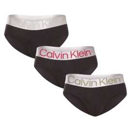 3PACK pánske slipy Calvin Klein čierné (NB3129A-GIW) L.
Stavte na osvedčenú kombináciu pohodlia, kvality a ikonického štýlu.
Príjemný materiál pre celodenné pohodlie
Slipy sú vyrobené z kvalitnej zmesi bavlny a elastanu.
Elegantný dizajn s ikonickým elastickým pásom
Minimalistický dizajn dopĺňa elastický pás s logom Calvin Klein, ktorý celému modelu dodáva moderný a zároveň nadčasový vzhľad.
Výhody, ktoré oceníte každý deň

Priedušná bavlna: Udrží vás svieže po celý deň.


Pružnosť vďaka elastanu: Slipy sa dokonale prispôsobia vášmu telu a neobmedzujú v pohybe.


Štýlová tkaná guma: Logo Calvin Klein dodáva nohavičkám nadčasový vzhľad.

Spodná bielizeň Calvin Klein vám dodá jedinečný štýl
Pánska spodná bielizeň Calvin Klein patrí k stáliciam módneho priemyslu.
Ako sa starať o nohavičky Calvin Klein
Pri správnej starostlivosti zostanú nohavičky Calvin Klein dlho ako nové - a každý deň vám prinesú štýl a pohodlie v jednom.

Pranie: Per slipy na 30 °C, ideálne naruby, aby sa zachovala farba aj kvalita gumy.
Sušenie: Slipy môžeš sušiť v sušičke, ale zvoľ šetrný program pri nízkej teplote.
Žehlenie: Nežehliť.

Tip: Nájsť ten správny kus spodnej bielizne, ktorý vám dokonale padne, môže byť náročné.
