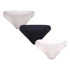 3PACK Damen Slips Tommy Hilfiger mehrfarbig (UW0UW05753 0V7) L.
Die Damen Slips von Tommy Hilfiger sind ideal für Frauen, die sich bei jeder Freizeitaktivität und alltäglichem Tragen wohlfühlen möchten.
