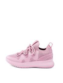 VUCH Vibe Purple.

Lagane tenisice za slobodno vrijeme
Izmjenjivi uložak od memorijske pjene koji se prilagođava obliku stopala
Fleksibilan i prozračan gornji materijal
Ojačana peta pruža najbolju podršku pri hodanju
 OBUĆA
Vuch obuća je originalnost koja fascinira.