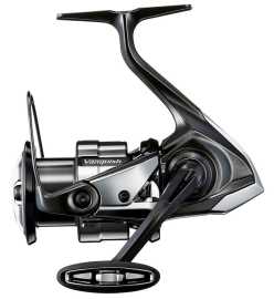 Shimano navijak vanquish fc 4000m hg.
 Unikátnym prvkom nového radu Vanquish FC je aj technológia ANTI-TWIST Fin (elastická a odnímateľná „plutvička“), ktorá drží neustále napätie medzi vlascom a cievkou, pre elimináciu nechceného zamotania.
 Ako jeden z dvoch modelov prívlačových navijakov z produkcie SHIMANO (zatiaľ charakteristická iba pre model STELLA FK) je aj unikátna technológia brzdových podložiek, DURACROSS DRAG.
 Vanquish FC svojim dizajnom a technologickým základom predstavuje vrchol medzi odľahčenými prívlačovými navijakmi na trhu.
 Použité technológie: •HAGANE GEAR •MICROMODULA II •X SHIP •HAGANE BODY •INFINITY LOOP •INFINITY XROSS •INFINITYDRIVE •DURACROSS •MGL ROTOR •SILENTDRIVE •ANTI TWIST FIN •X PROTECT •G FREE BODY •AR-C SPOOL •LONG STROKE SPOOL •RIGID SUPPORT DRAG •SA-RB •ONE-PIECE BAIL