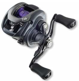 Daiwa multiplikátor prorex pe sv tw 100hsl.
 Koncept SV spoľahlivo zabraňuje vôli, stačí krátko zastaviť cievku palcom, keď návnada dosiahne vodnú hladinu na konci hodu.
 Vlastnosti: •HARDBODYZ® telo navijaku •7 guličkových ložísk (vrátane 1 CRBB®) •Systém T-Wing (TWS™) •Cievka SV •Brzda UTD® •Magnetická brzda Magforce®-Z •Hviezdicová brzda s click systémom •90 mm hliníková kľučka •Mäkký úchop kľučky •Verzia pre ľavú ruku