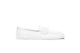 Barefoot Mocassins Be Lenka Buena - All White.
  design barefoot minimaliste  chaussage simple sans laçage avec un élastique sur la languette  facilement combinable avec différents styles de vêtements - élégant, sportif et décontracté  semelle EverydayComfort cousue pour une durée de vie plus longue de la chaussure  confortable à porter toute la journée  logo Be Lenka embossé sur la languette de la chaussure
Avantages des chaussures barefoot :
  semelle ultra flexible  zéro drop : talon et orteil dans un seul plan pour une bonne posture  pointe spacieuse pour vos doigts  des chaussures légères
Type de chaussure : chaussure de ville